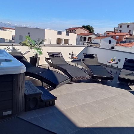 ויר Luxurioeses Penthouse Welle Mit Whirlpool, Grill Und Meerblick מראה חיצוני תמונה