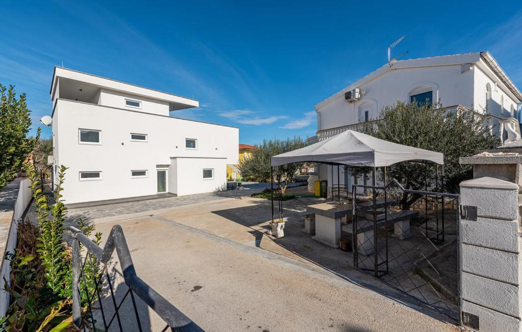 ויר Luxurioeses Penthouse Welle Mit Whirlpool, Grill Und Meerblick מראה חיצוני תמונה