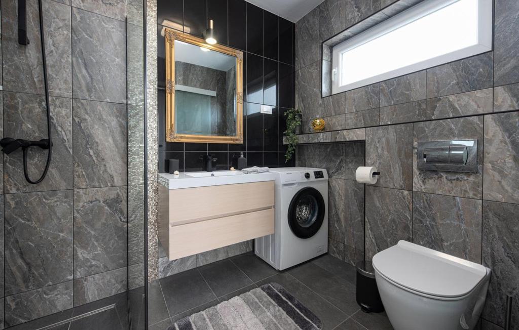 ויר Luxurioeses Penthouse Welle Mit Whirlpool, Grill Und Meerblick מראה חיצוני תמונה