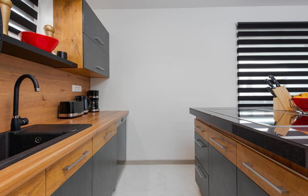 ויר Luxurioeses Penthouse Welle Mit Whirlpool, Grill Und Meerblick מראה חיצוני תמונה