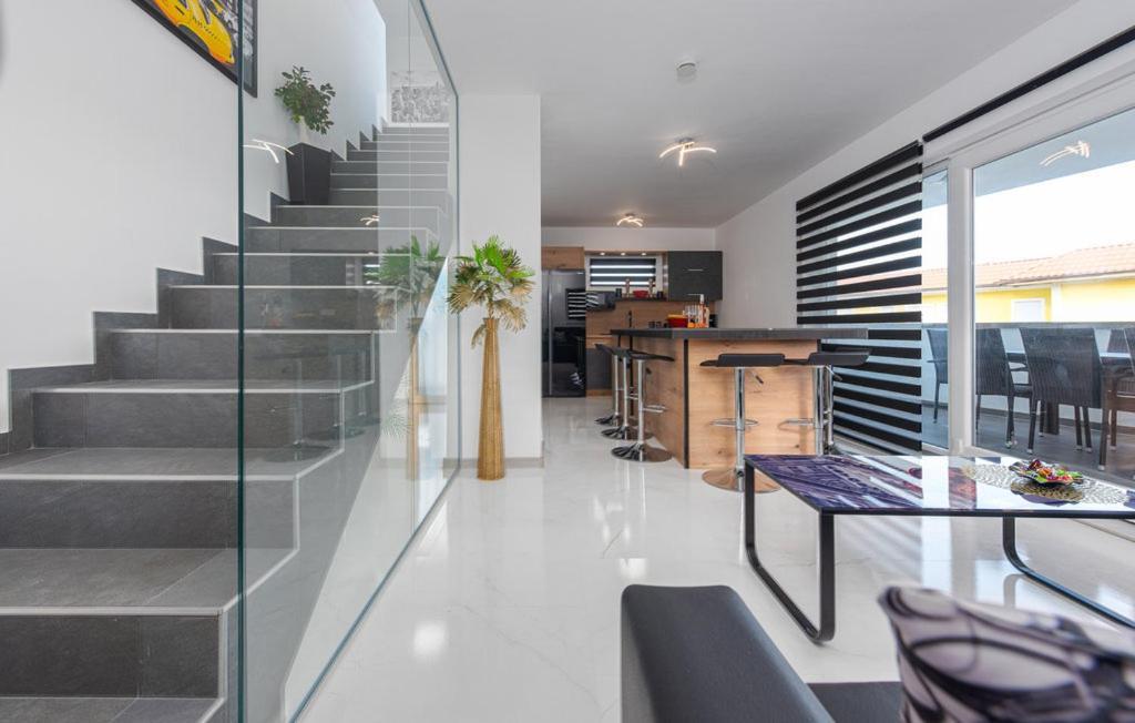 ויר Luxurioeses Penthouse Welle Mit Whirlpool, Grill Und Meerblick מראה חיצוני תמונה