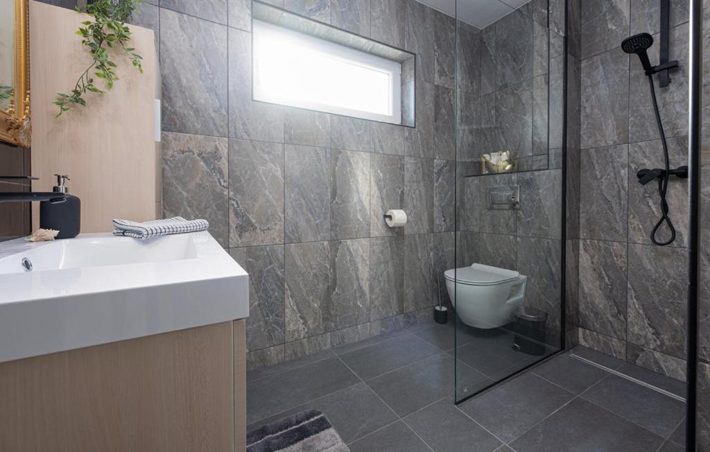 ויר Luxurioeses Penthouse Welle Mit Whirlpool, Grill Und Meerblick מראה חיצוני תמונה