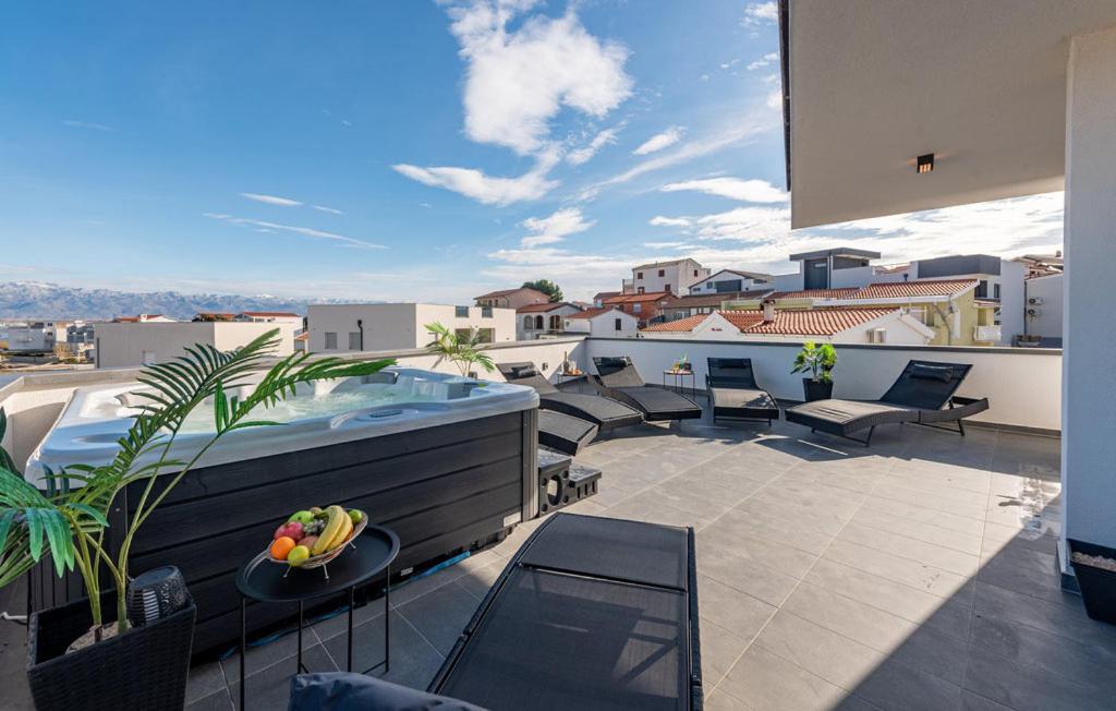 ויר Luxurioeses Penthouse Welle Mit Whirlpool, Grill Und Meerblick מראה חיצוני תמונה